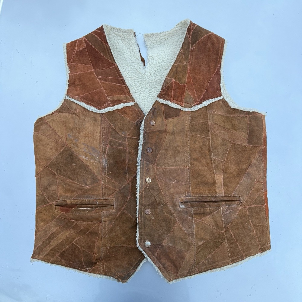 70s Suede Patchwork ZigZag Stitched Vest With Faux Sherpa Lining 23X28